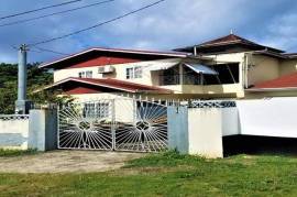 4 Bedrooms 3 Bathrooms, House for Sale in Port Antonio