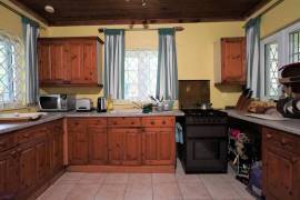 4 Bedrooms 3 Bathrooms, House for Sale in Mandeville