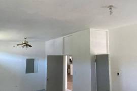 4 Bedrooms 4 Bathrooms, House for Sale in Kingston 19