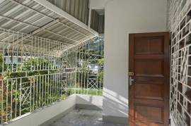 4 Bedrooms 4 Bathrooms, House for Sale in Kingston 19