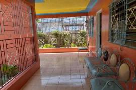 5 Bedrooms 3 Bathrooms, House for Sale in Kingston 10