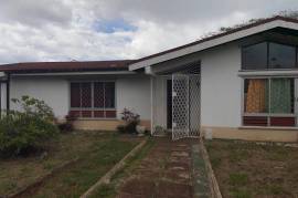 5 Bedrooms 4 Bathrooms, House for Sale in Mandeville