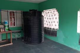 8 Bedrooms 7 Bathrooms, House for Sale in Linstead