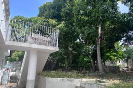 4 Bedrooms 4 Bathrooms, House for Sale in May Pen