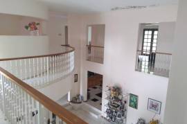 5 Bedrooms 4 Bathrooms, House for Sale in Mandeville