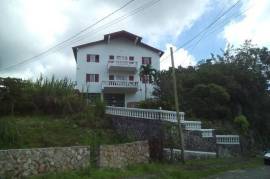 5 Bedrooms 4 Bathrooms, House for Sale in Red Hills