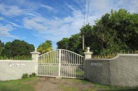 4 Bedrooms 3 Bathrooms, House for Sale in Ocho Rios