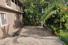 3 Bedrooms 3 Bathrooms, House for Sale in Kingston 9