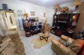 5 Bedrooms 5 Bathrooms, House for Sale in Santa Cruz