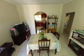 5 Bedrooms 5 Bathrooms, House for Sale in Santa Cruz