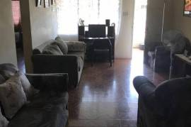 5 Bedrooms 3 Bathrooms, House for Sale in Kingston 19