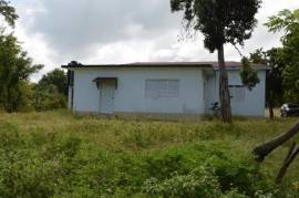 4 Bedrooms 2 Bathrooms, House for Sale in Duncans