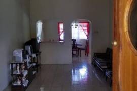 4 Bedrooms 2 Bathrooms, House for Sale in Duncans