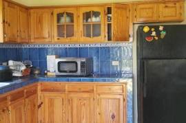 4 Bedrooms 2 Bathrooms, House for Sale in Duncans