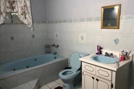 4 Bedrooms 3 Bathrooms, House for Sale in Kingston 20