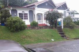 3 Bedrooms 2 Bathrooms, House for Sale in Port Antonio