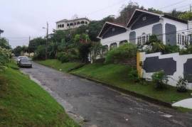 3 Bedrooms 2 Bathrooms, House for Sale in Port Antonio