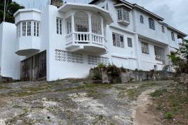 7 Bedrooms 5 Bathrooms, House for Sale in Browns Town