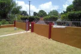 6 Bedrooms 4 Bathrooms, House for Sale in Mandeville