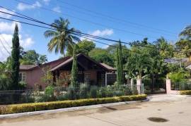 3 Bedrooms 3 Bathrooms, House for Sale in St. Mary Country Club