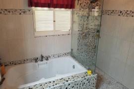 3 Bedrooms 3 Bathrooms, House for Sale in St. Mary Country Club