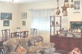 4 Bedrooms 3 Bathrooms, House for Sale in May Pen