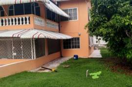 4 Bedrooms 3 Bathrooms, House for Sale in May Pen