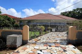 4 Bedrooms 3 Bathrooms, House for Sale in Mandeville