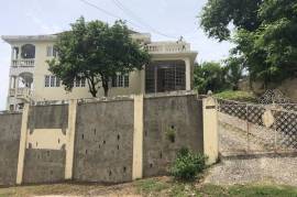 7 Bedrooms 5 Bathrooms, House for Sale in Montego Bay