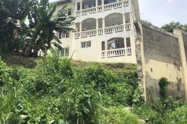 7 Bedrooms 5 Bathrooms, House for Sale in Montego Bay