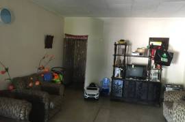 5 Bedrooms 3 Bathrooms, House for Sale in Kingston 20