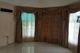 3 Bedrooms 5 Bathrooms, House for Sale in May Pen