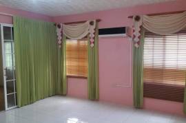 3 Bedrooms 5 Bathrooms, House for Sale in May Pen