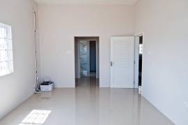 2 Bedrooms 3 Bathrooms, House for Sale in May Pen