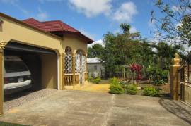 6 Bedrooms 4 Bathrooms, House for Sale in Kingston 9