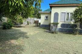 3 Bedrooms 2 Bathrooms, House for Sale in Manchioneal