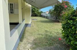 3 Bedrooms 2 Bathrooms, House for Sale in Manchioneal