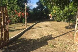 2 Bedrooms 3 Bathrooms, House for Sale in Little London