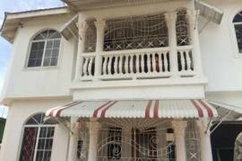 6 Bedrooms 4 Bathrooms, House for Sale in May Pen