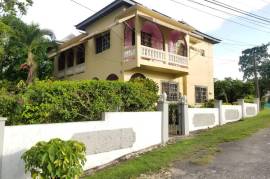 6 Bedrooms 6 Bathrooms, House for Sale in Santa Cruz