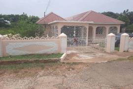 4 Bedrooms 2 Bathrooms, House for Sale in Spanish Town