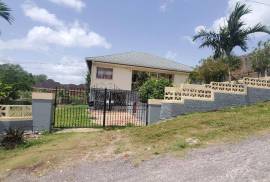 4 Bedrooms 3 Bathrooms, House for Sale in Mandeville