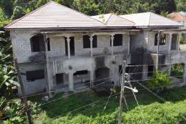 13 Bedrooms 13 Bathrooms, House for Sale in Ocho Rios