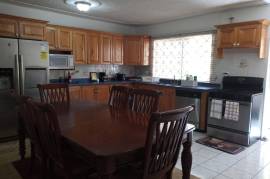 3 Bedrooms 2 Bathrooms, House for Sale in Greater Portmore