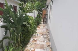 4 Bedrooms 3 Bathrooms, House for Sale in Kingston 19