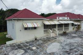 4 Bedrooms 3 Bathrooms, House for Sale in Mandeville