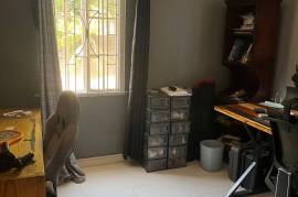 3 Bedrooms 1 Bathrooms, House for Sale in Kingston 20