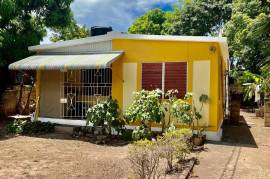 3 Bedrooms 1 Bathrooms, House for Sale in Kingston 20