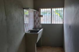 7 Bedrooms 3 Bathrooms, House for Sale in Spanish Town