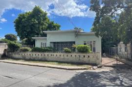 5 Bedrooms 2 Bathrooms, House for Sale in Kingston 13